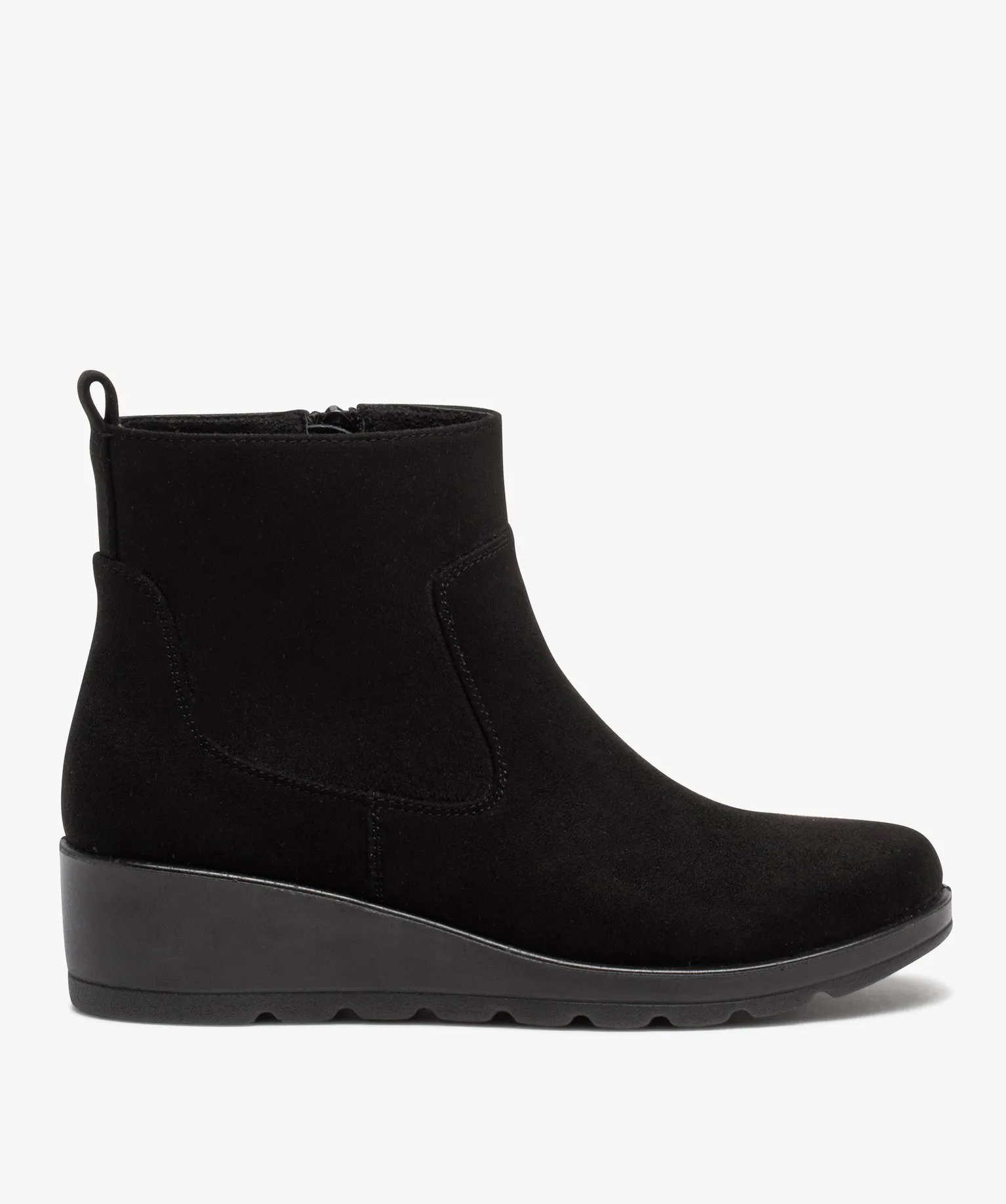 boots a talon compense en suedine noir chaussures confort