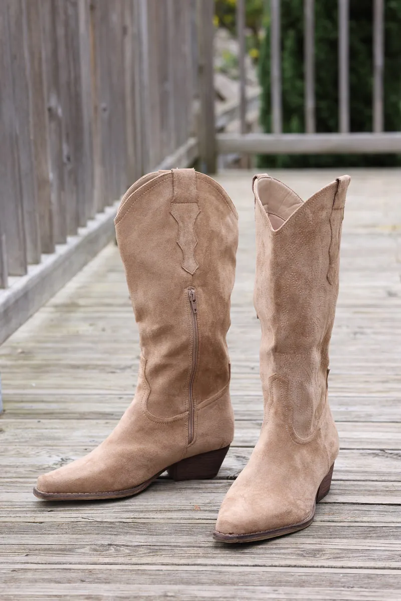 Bottes style santiags taupe broderie fine et petit talon
