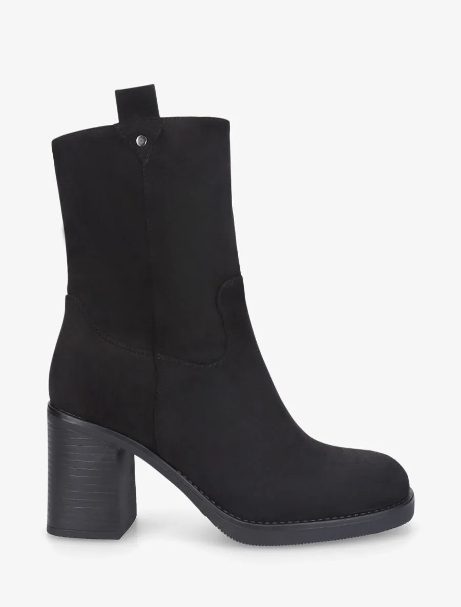 Bottines montantes en suédine à talon