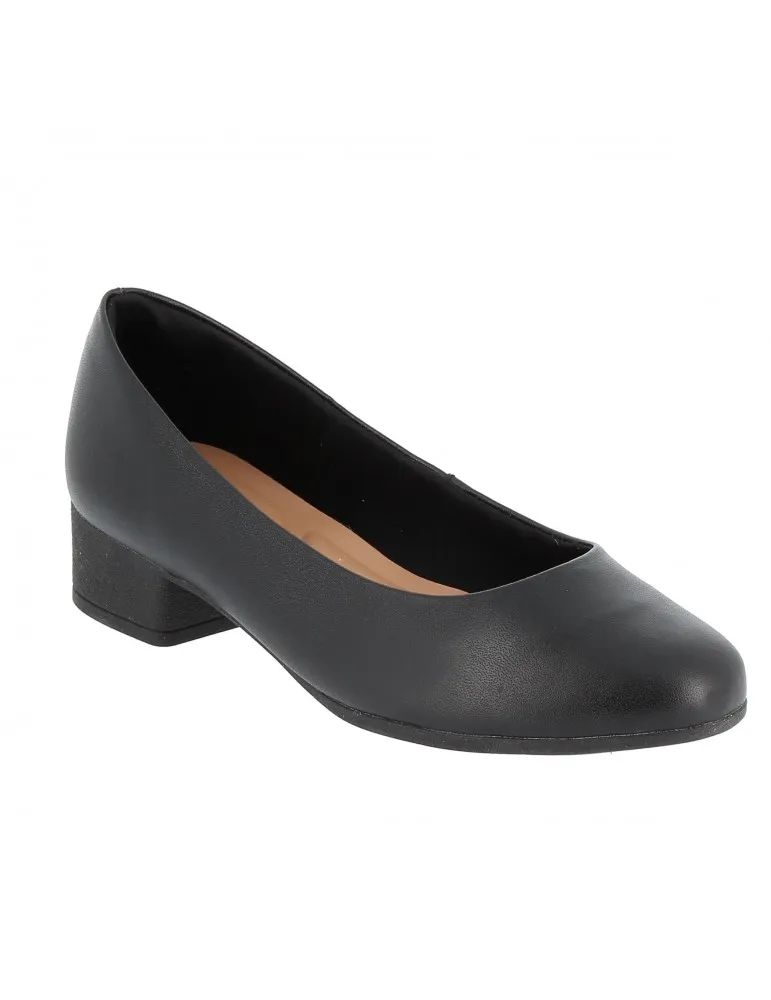 escarpin d'hôtesse petit talon cuir noir
