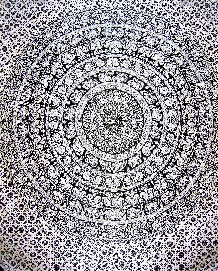 Tenture MANDALA ELEPHANT noir et blanc 2,40x2.20m